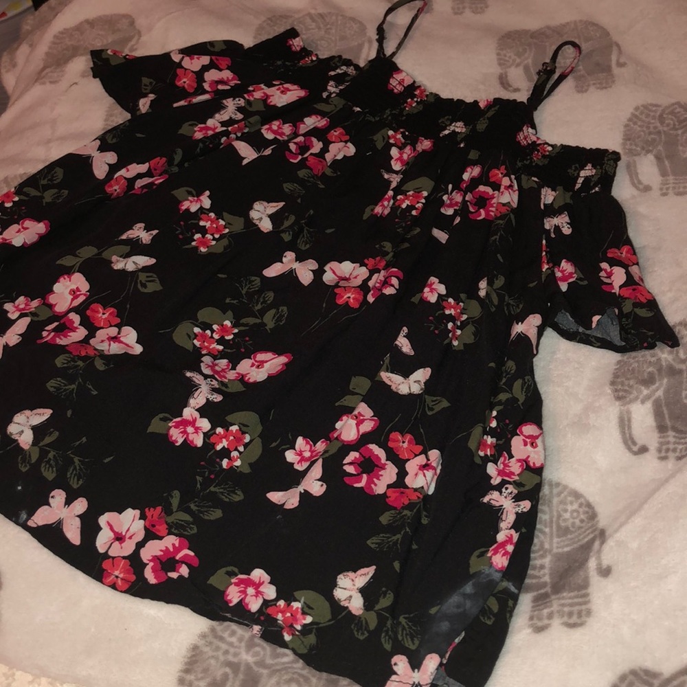 flower off the shoulder crop top